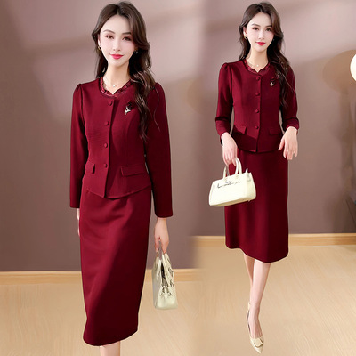 喜婆婆婚宴装国风妈妈礼服50中老年女秋季连衣裙红色蕾丝改良旗袍