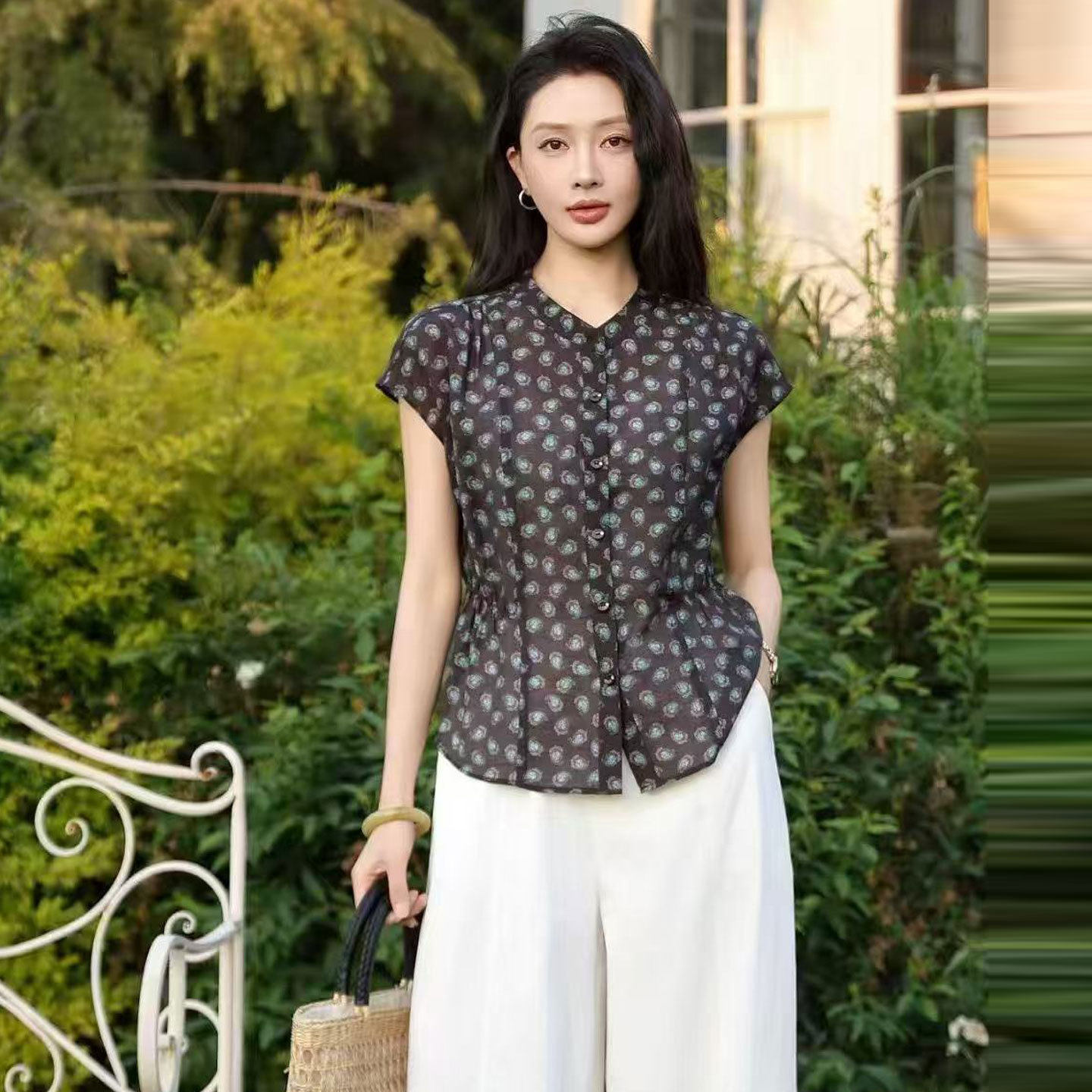 中青年女装时尚短袖小衫2026新款印花文艺经典衬衣凉爽衬衫小个子