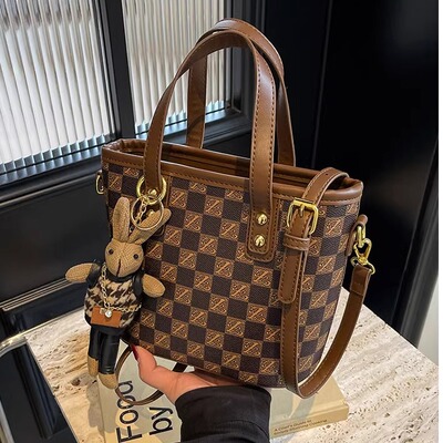 斜挎包质感小众菜篮子手提包