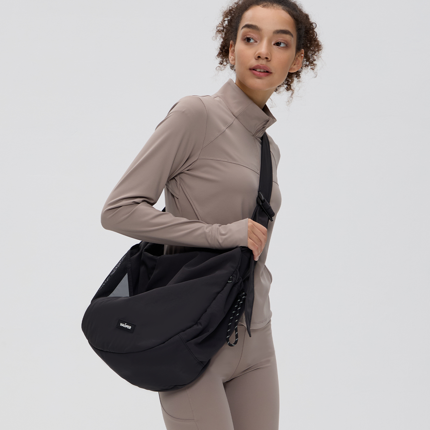 VAOPER喂牌大容量黑色单肩包