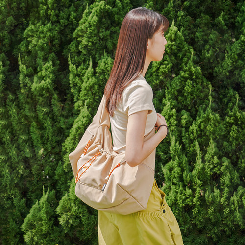 花儿与少年同款旅行单肩托特包