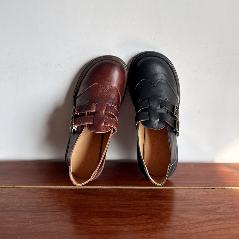 头层牛皮中跟双排扣圆头小皮鞋