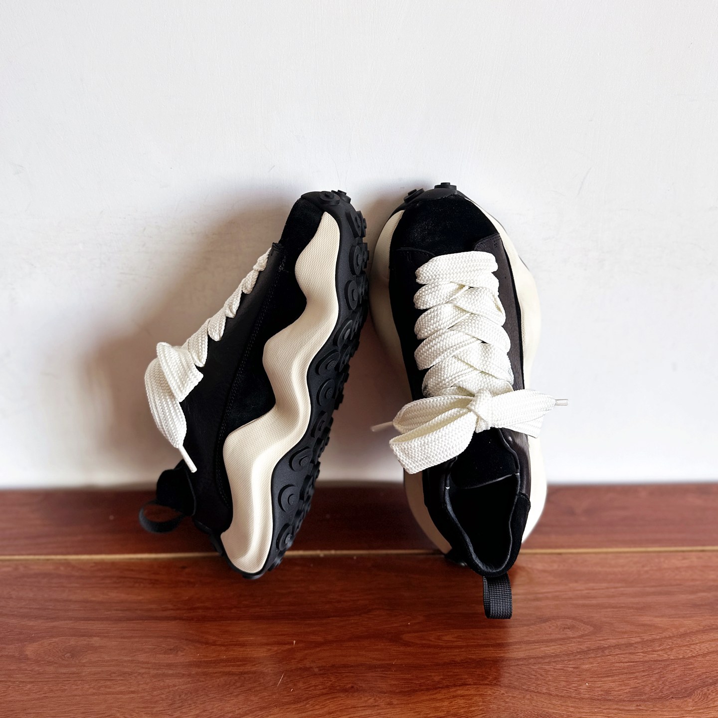 2025高端轻奢小众设计真皮女鞋