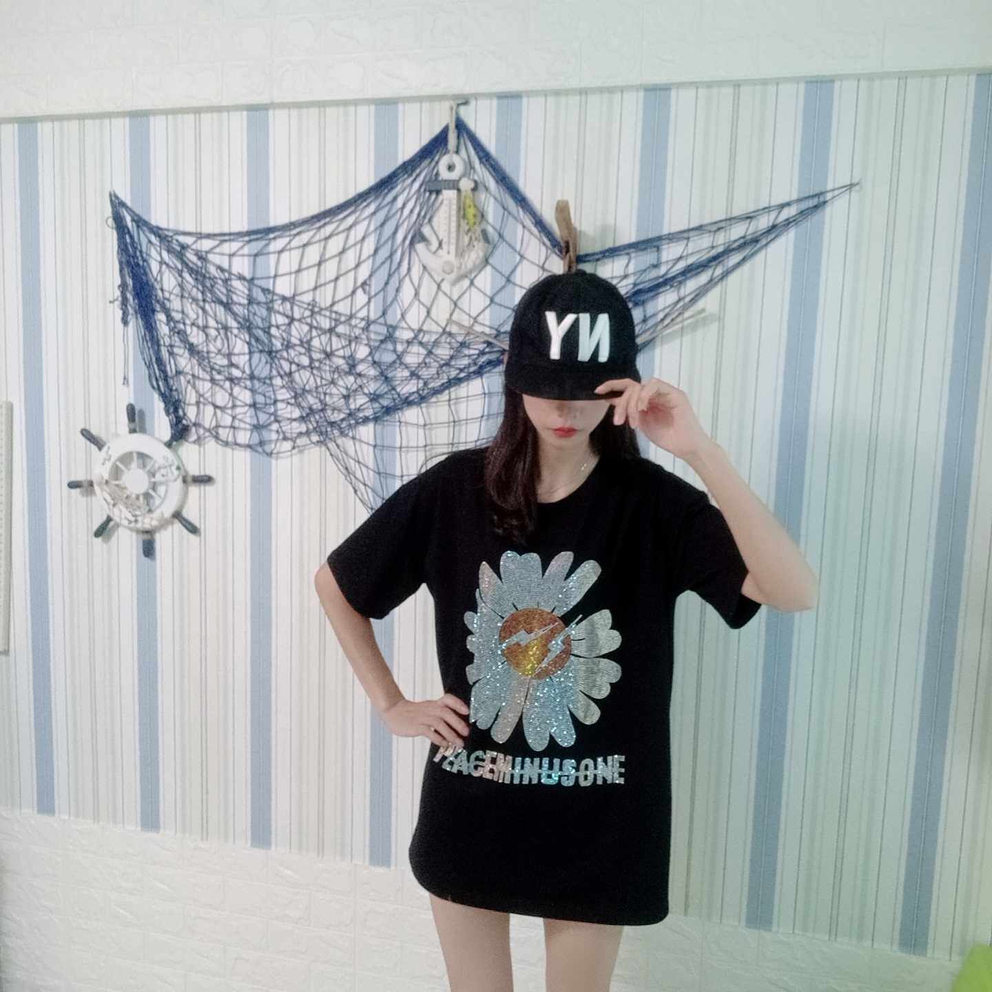 宝琦诺网红小雏菊T恤女2020夏宽松大版重工烫钻邹菊短袖中长款潮