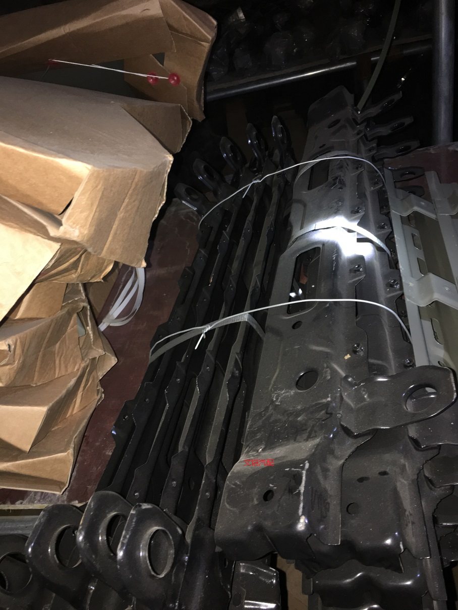 订制北汽威旺m50f水箱下梁 水箱下支架 水箱下托架 水箱下横梁