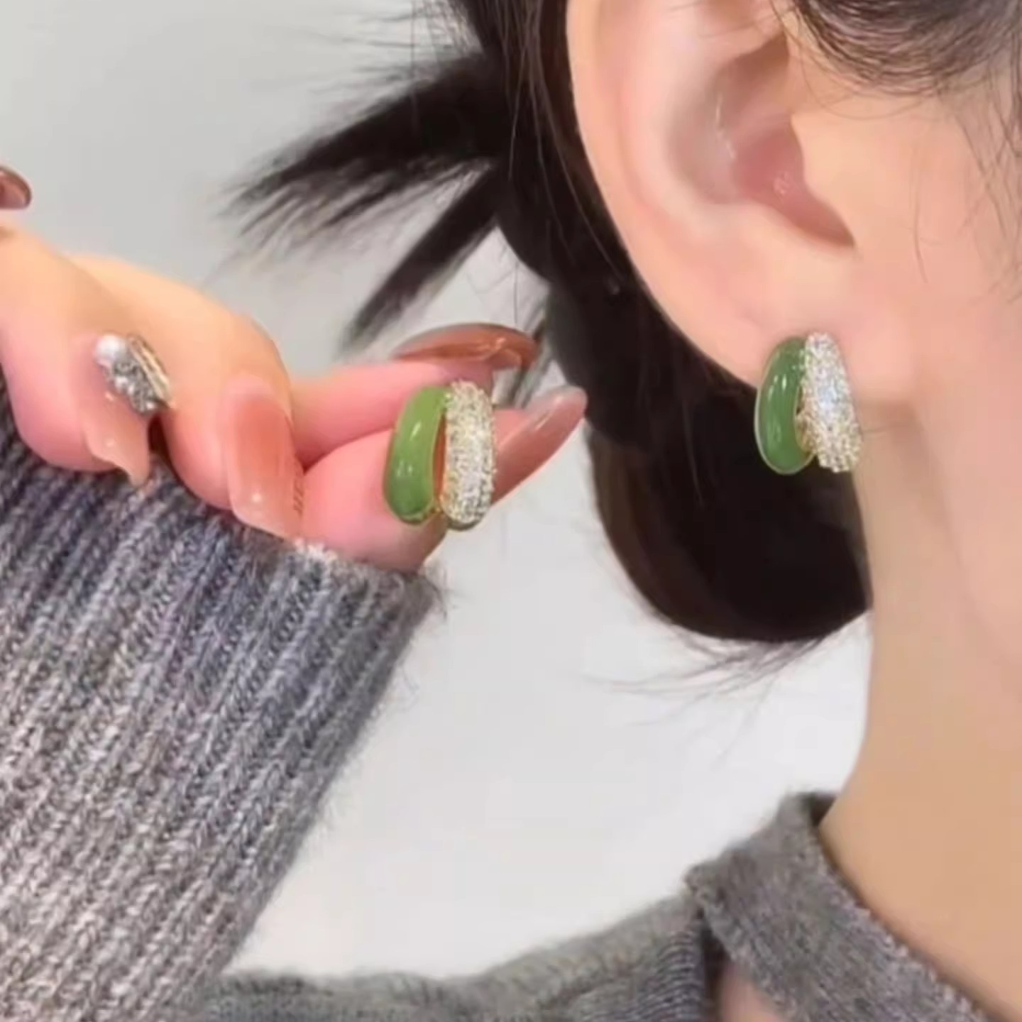 耳钉绿色滴油锆石耳饰品