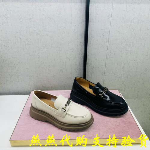 百丽乐福鞋女黑色小皮鞋厚底单鞋