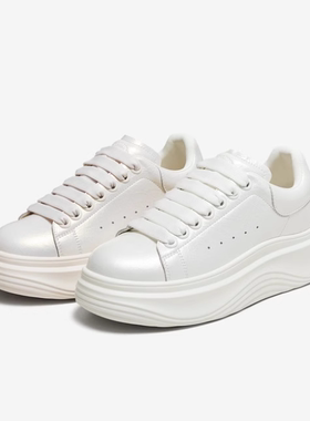 专柜正品他她2025秋款女鞋运动时尚休闲鞋厚底板鞋白色鞋CWM01CM5