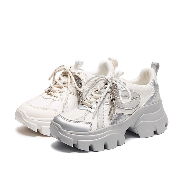 专柜正品思加图2026春新款女鞋星河蝴蝶老爹鞋运动休闲鞋ECE14AM6