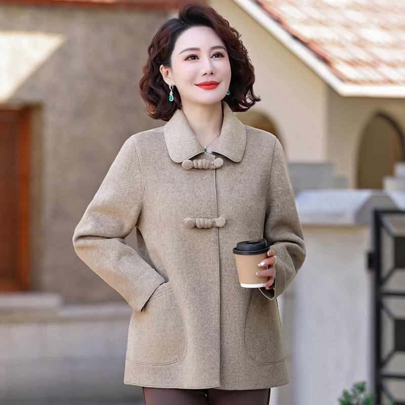 妈妈春装羊绒毛呢外套宽松大码老年女呢子大衣中老年春款洋气上衣