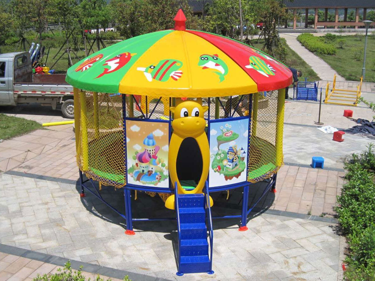 幼儿园蹦床室外儿童游乐园设备广场户外大型设施玻璃钢顶蹦蹦床