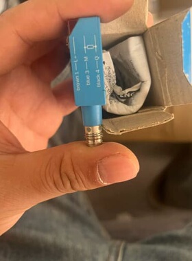 可维修+WT4-2F330(1015144) 带包装，议价