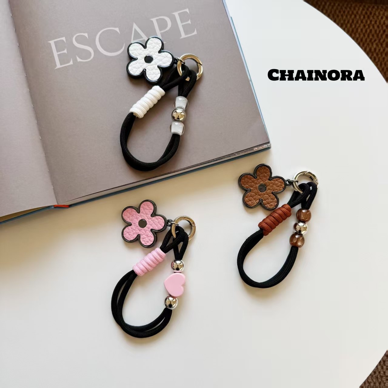 戢十伍原创手作【冬日花语】创意搭配多色复古编绳秋冬款手机挂件