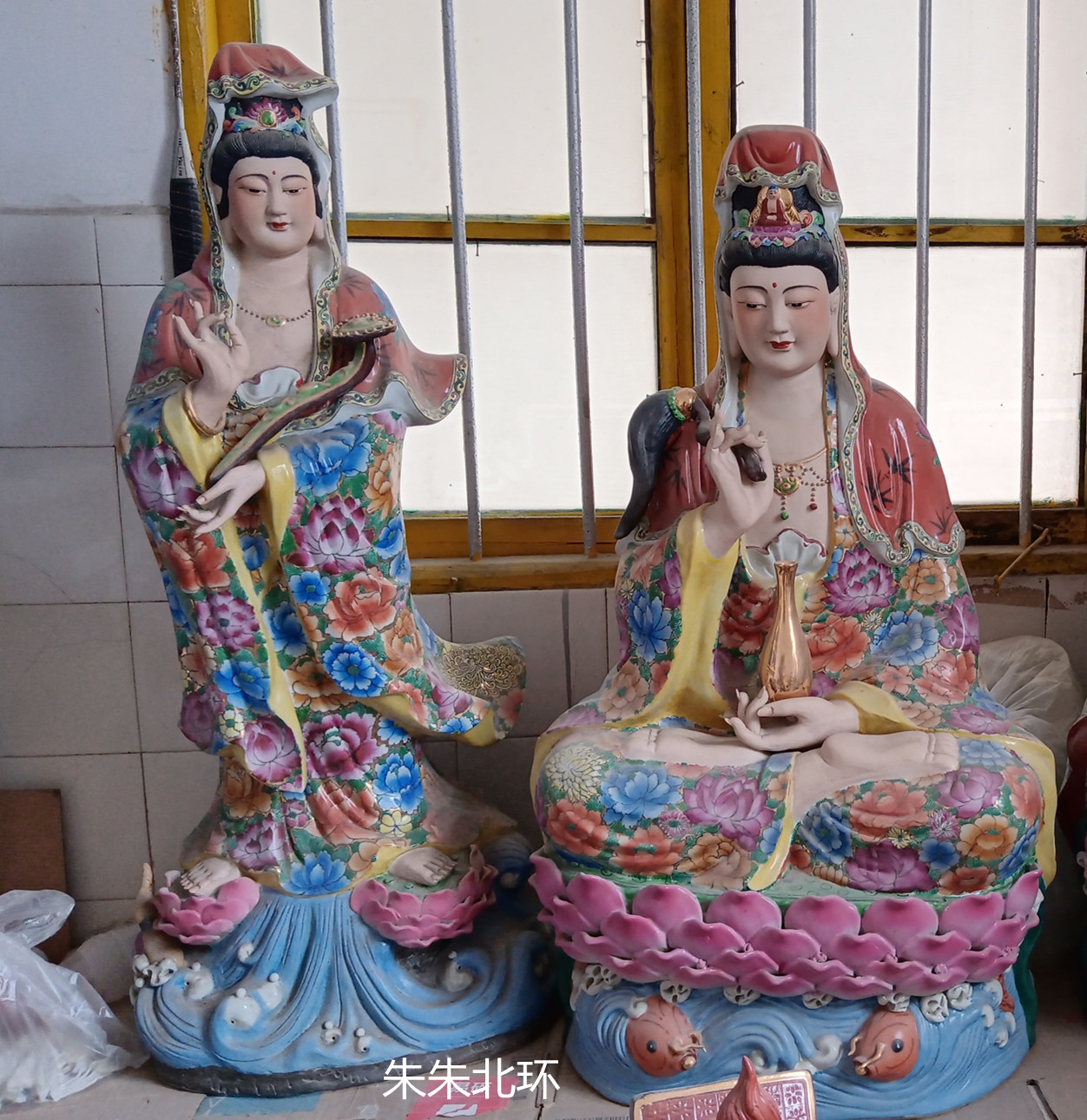 雕塑观音陶瓷佛像家用供奉摆件手绘万花站南海观世音菩萨像坐像80
