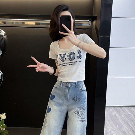 U领紧身短款t恤女短袖夏季新款设计感正肩辣妹修身显瘦百搭上衣潮