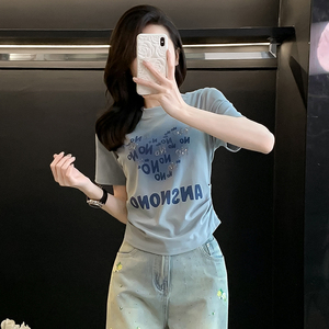 烫钻褶皱紧身短款t恤女短袖夏季新款修身显瘦辣妹百搭半袖衫上衣