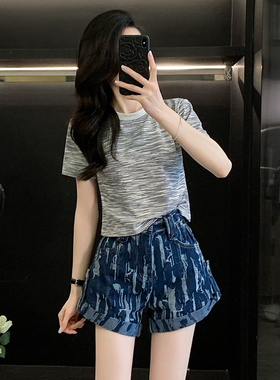 扎染灰色紧身短款正肩短袖t恤女夏季新款休闲修身显瘦半袖衫上衣