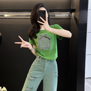 烫钻印花短款t恤女短袖夏季新款设计感百搭休闲宽松半袖衫上衣潮