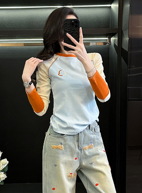 撞色刺绣紧身短款长袖t恤女春季修身显瘦辣妹插肩袖打底衫上衣潮
