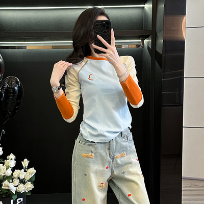 撞色刺绣紧身短款长袖t恤女