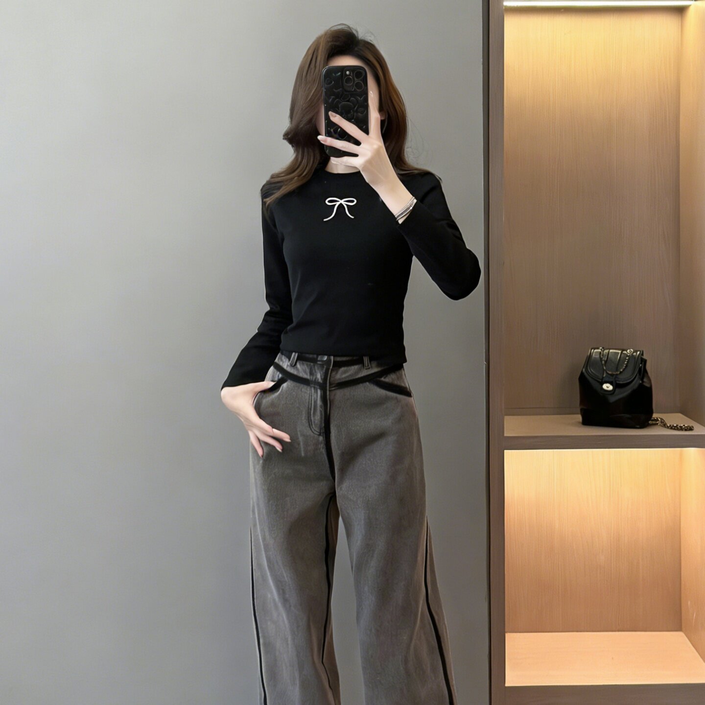 蝴蝶结刺绣紧身短款长袖T恤女