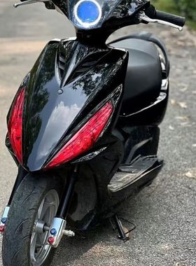 三阳鬼火一代尾灯总成 前转向灯总成 刹车灯 后转向灯德安橙色