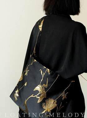 高级新中式黑金仙鹤大容量斜挎包