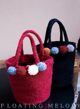 浮月笙原创·秋冬博主风！红色可爱毛球手拎水桶包羊毛呢新年礼物