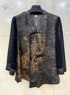 益华彩菲YH26B617 斜门禁流苏扣印花V领雪纺七分袖国风衬衫上衣春