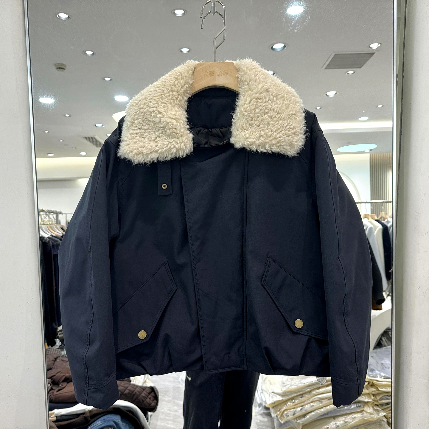 MKE9730可拆卸毛领派克羽绒服