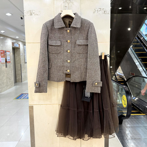 非凡服饰6058小香风外套两件套