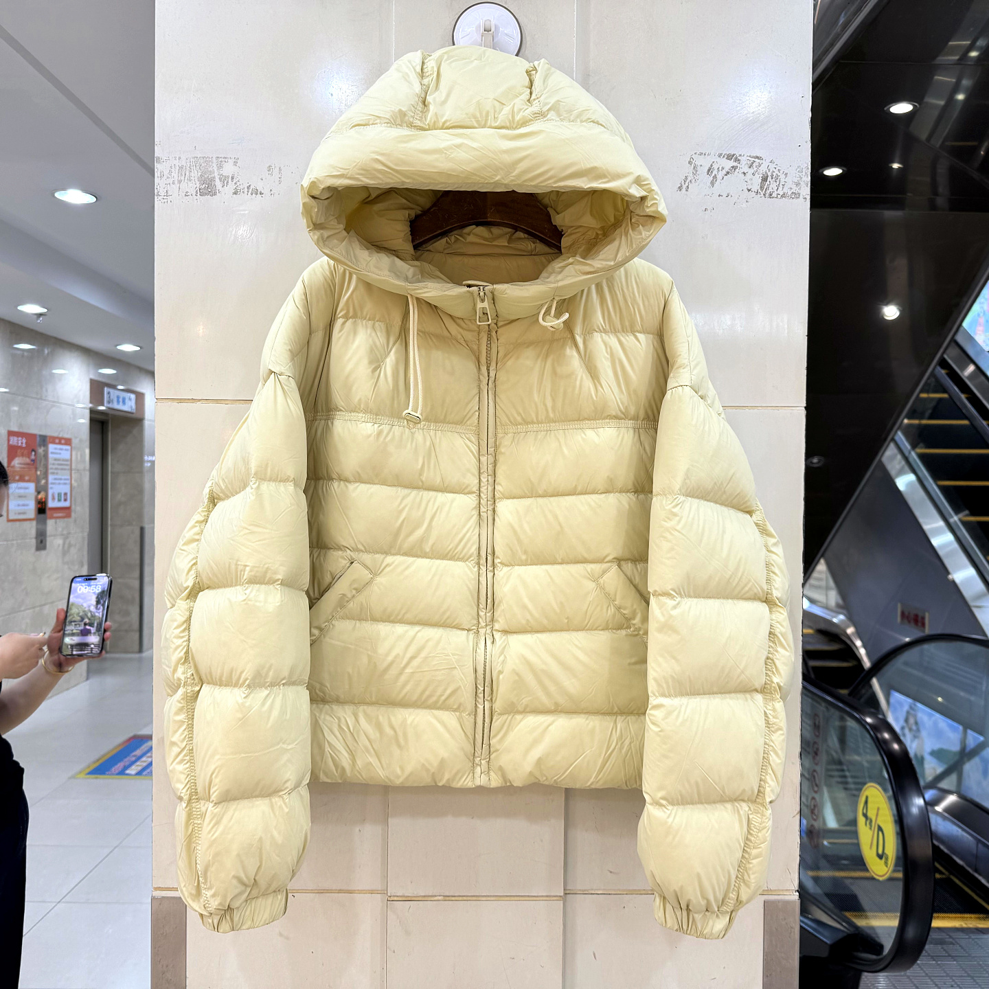 6268休闲连帽云朵泡芙羽绒服