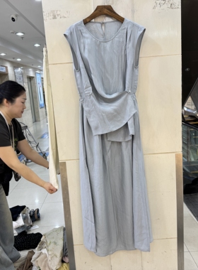 33-3608 设计感侧扣腰间后松紧假两件长款无袖醋酸连衣裙欧货夏装