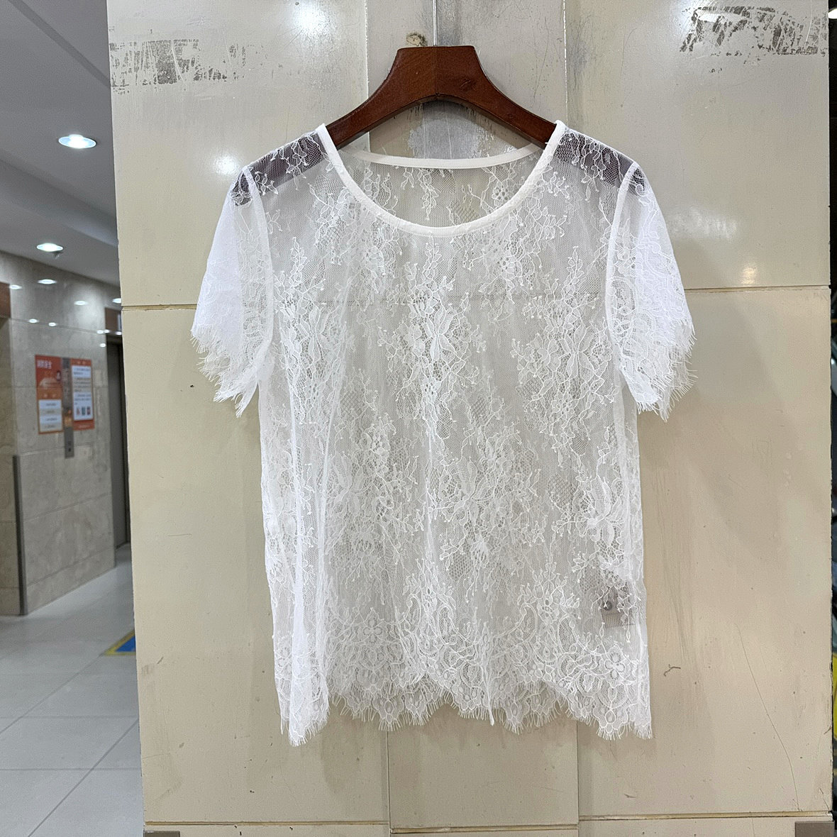 37410 欧洲站夏装2026款时尚圆领短袖性感透视蕾丝小衫打底衫上衣
