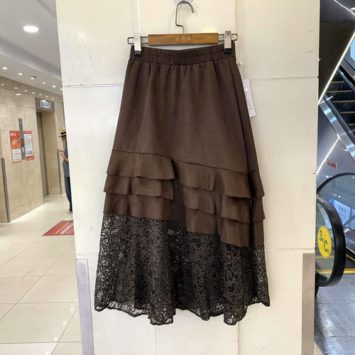 阳光女人9865斜拼蕾丝半身裙