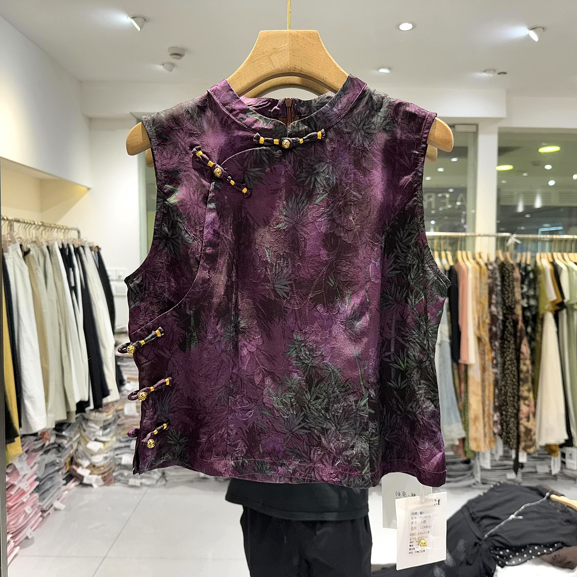 M+ 9638 斜门禁扣立领复古羽毛花国风短装人丝香云纱马甲衬衣夏装