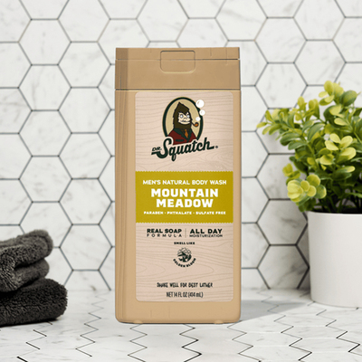 Dr. Squatch-融合了橙花桉树麝香泡沫丰富卓越配方深层清洁沐浴露