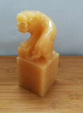 黄玉老虎印章方形生肖虎虎头印章礼品饰品居家风水工艺品摆件