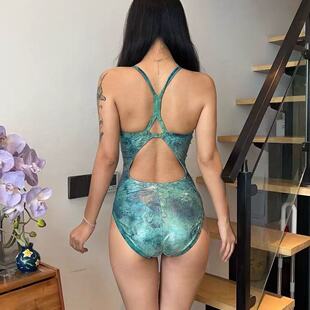 泳衣女绿蟒蛇纹连体三角专业游泳馆竞速游泳衣低叉收腰双层泳装