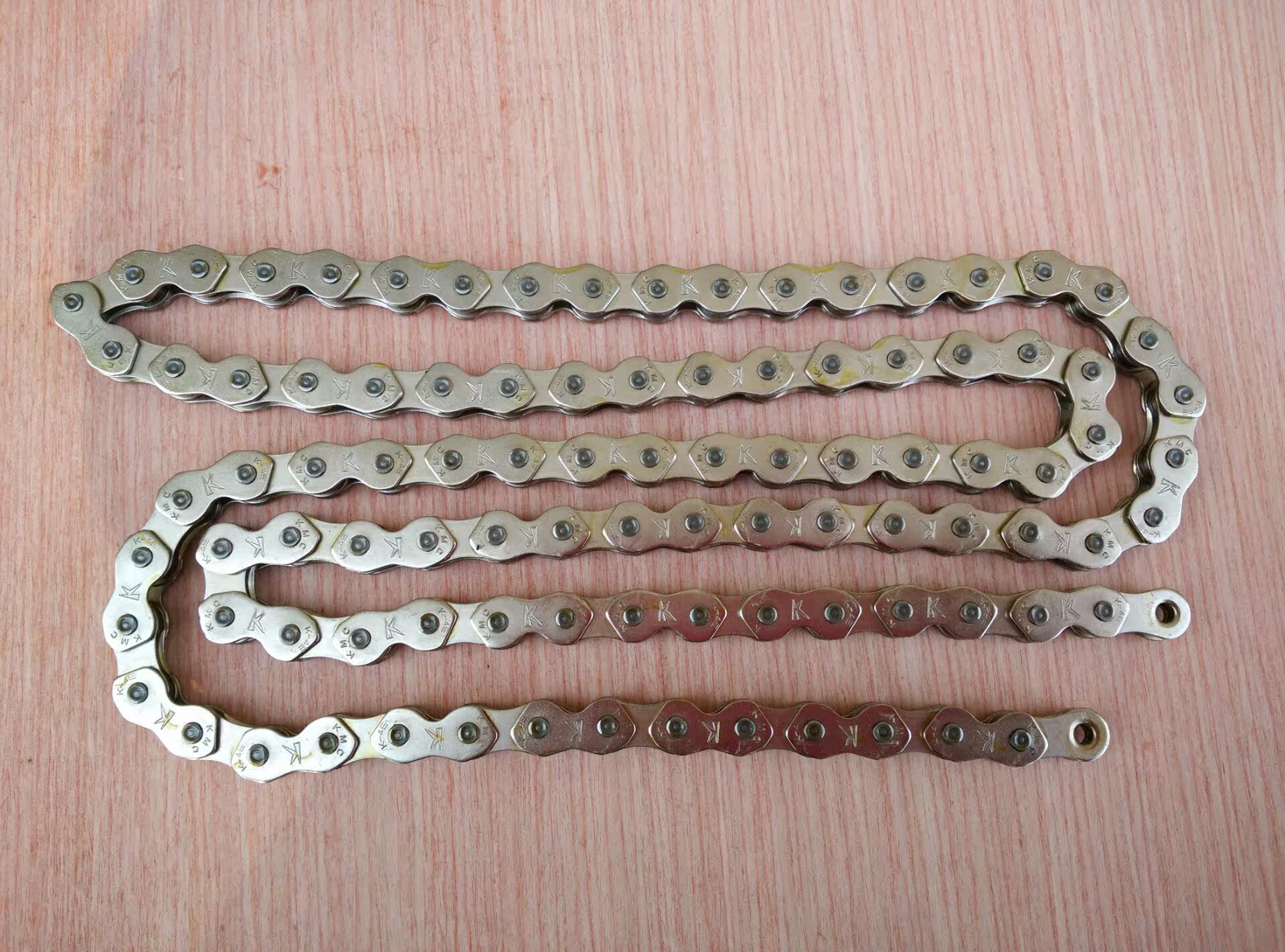 Chaîne de vélo - Ref 2366469 Image 1