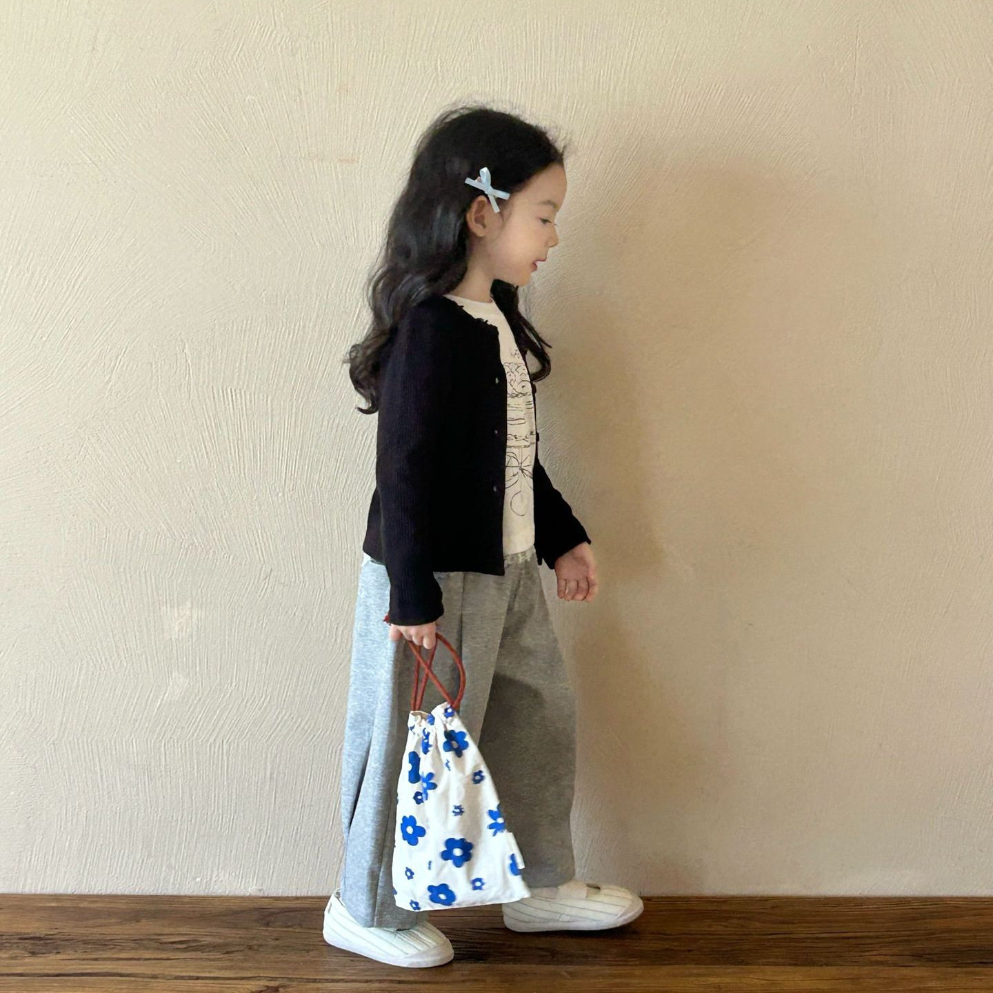 2025秋季新款童装 韩版童装 女童花边领子针织开衫 纯色秋款外套
