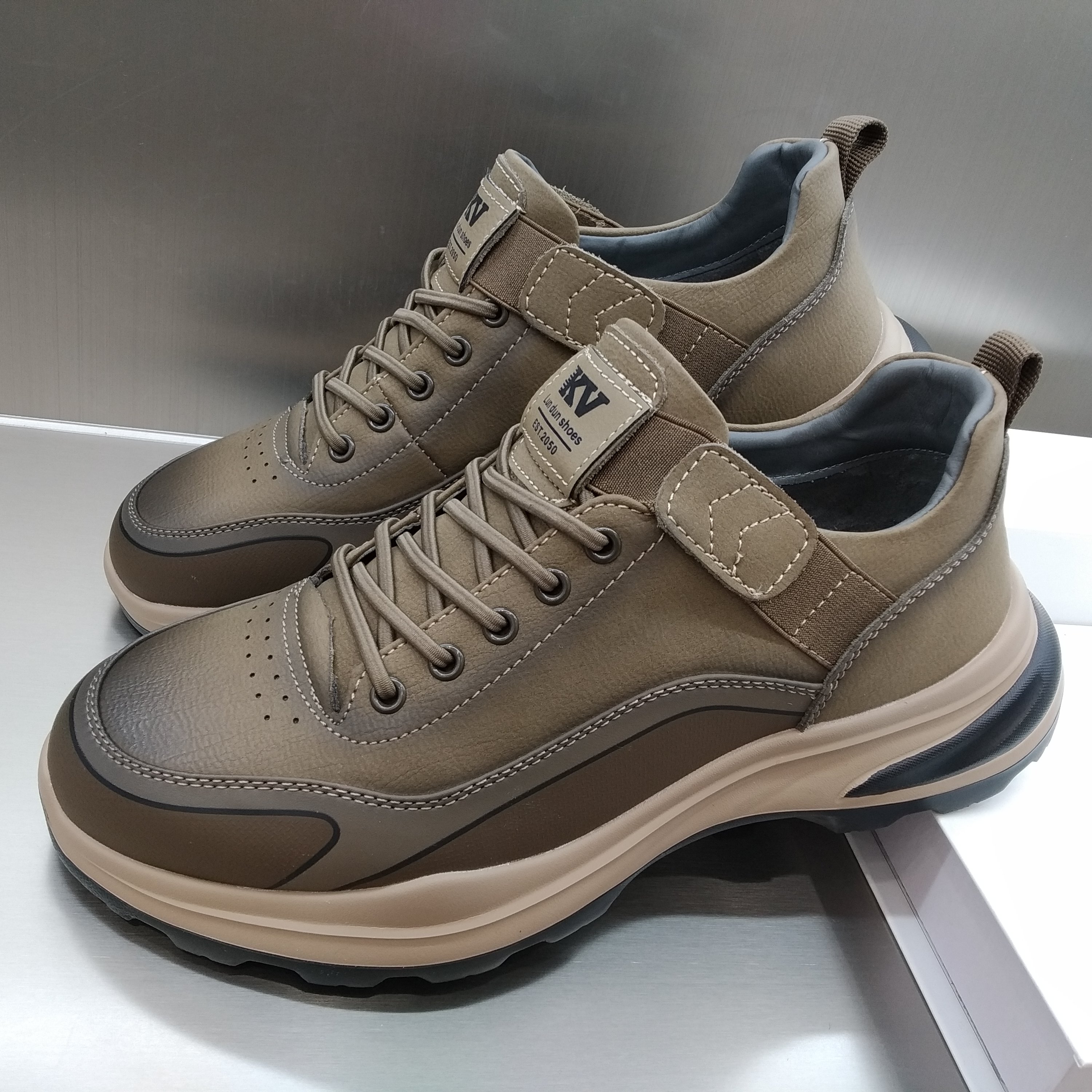 澳伦真皮运动休闲皮鞋工装鞋棉鞋