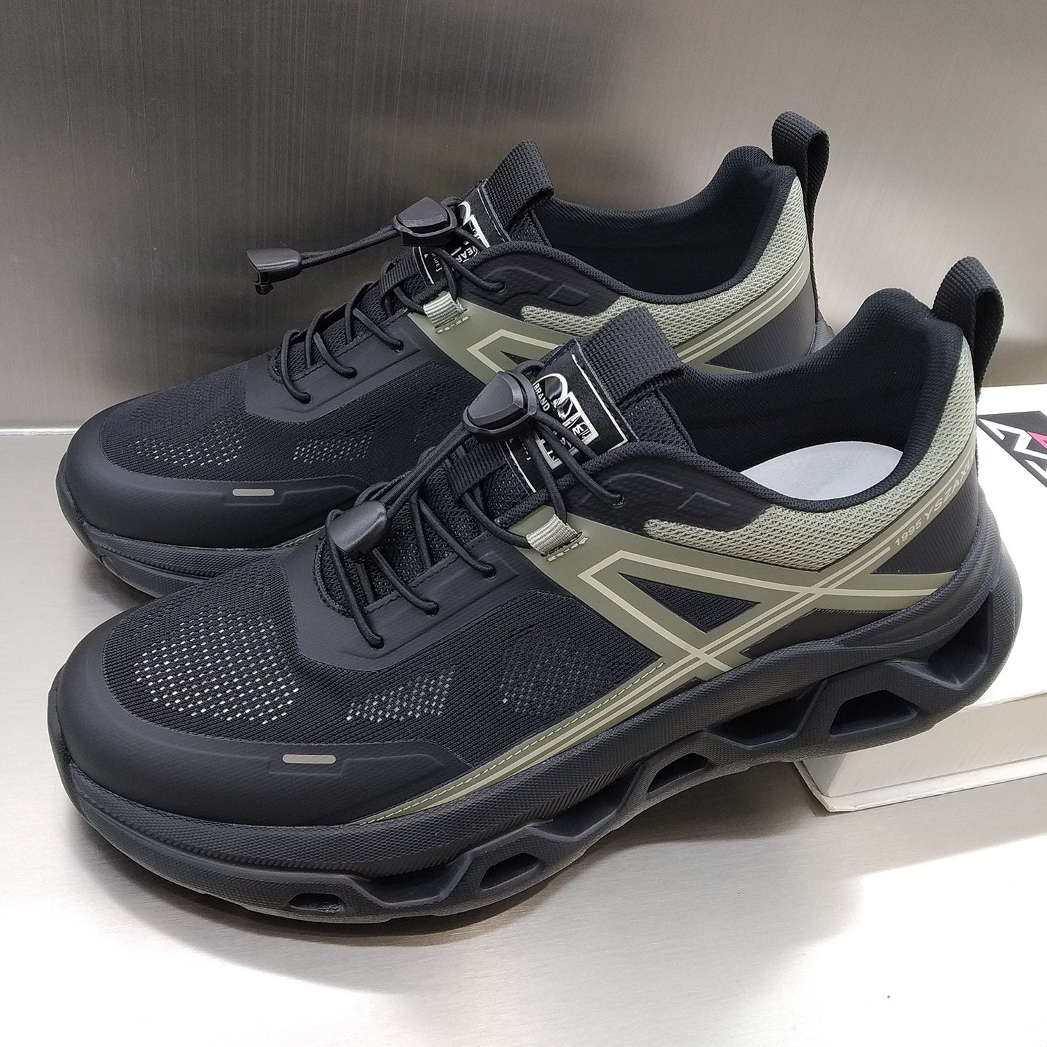 澳伦男鞋2025新款夏季透气网面凉鞋厚底休闲跑步户外运动休闲鞋潮