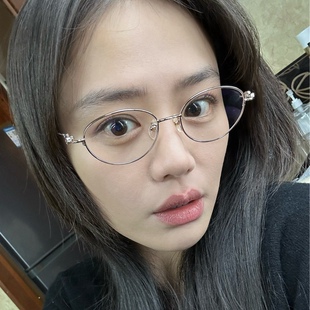 凯伦其 马思纯同款纯钛超轻近视眼镜框女高级感椭圆扁圆形VCHG47J