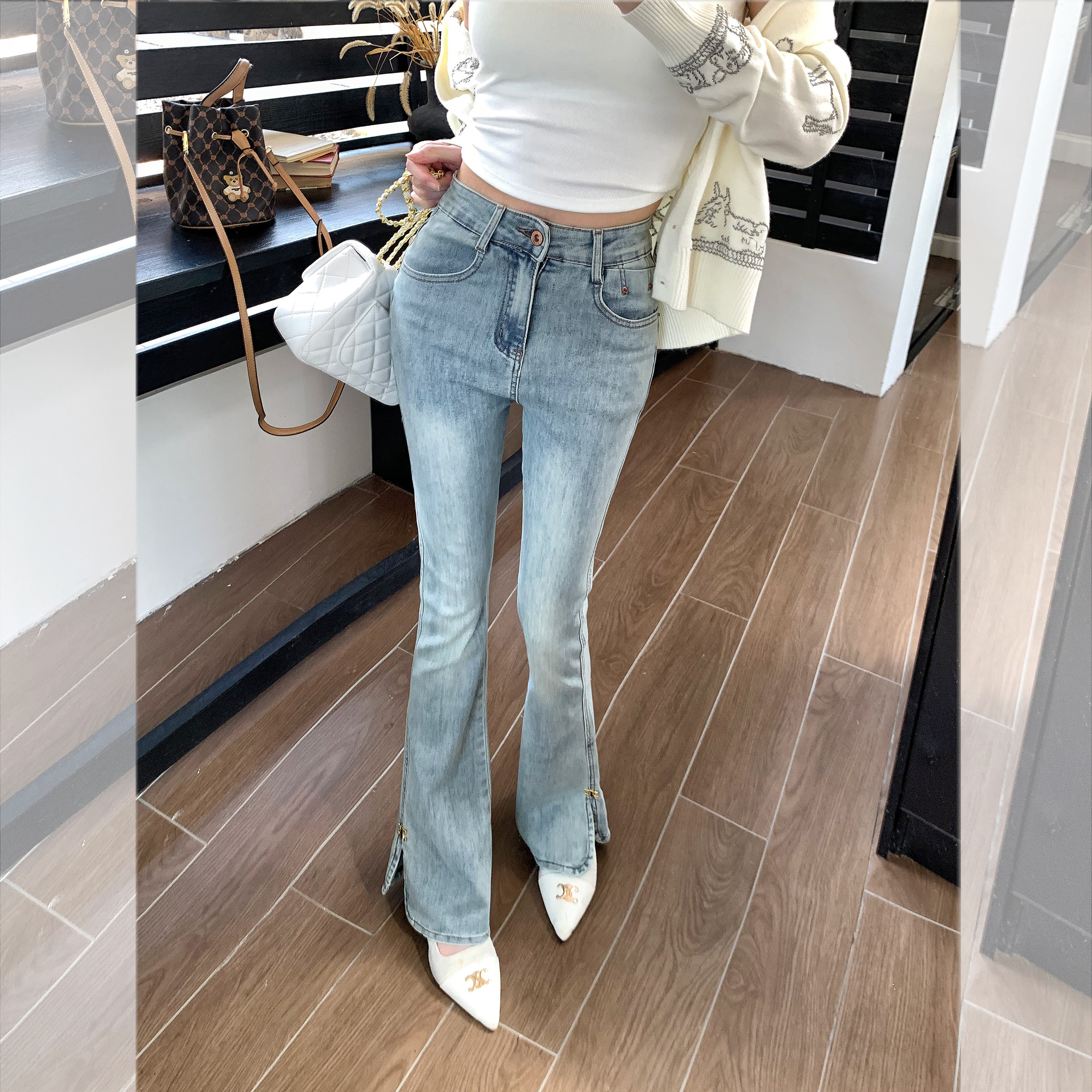 钟菲菲2026新款今年流行爆款百搭高腰显瘦微喇牛仔裤女版型超好看