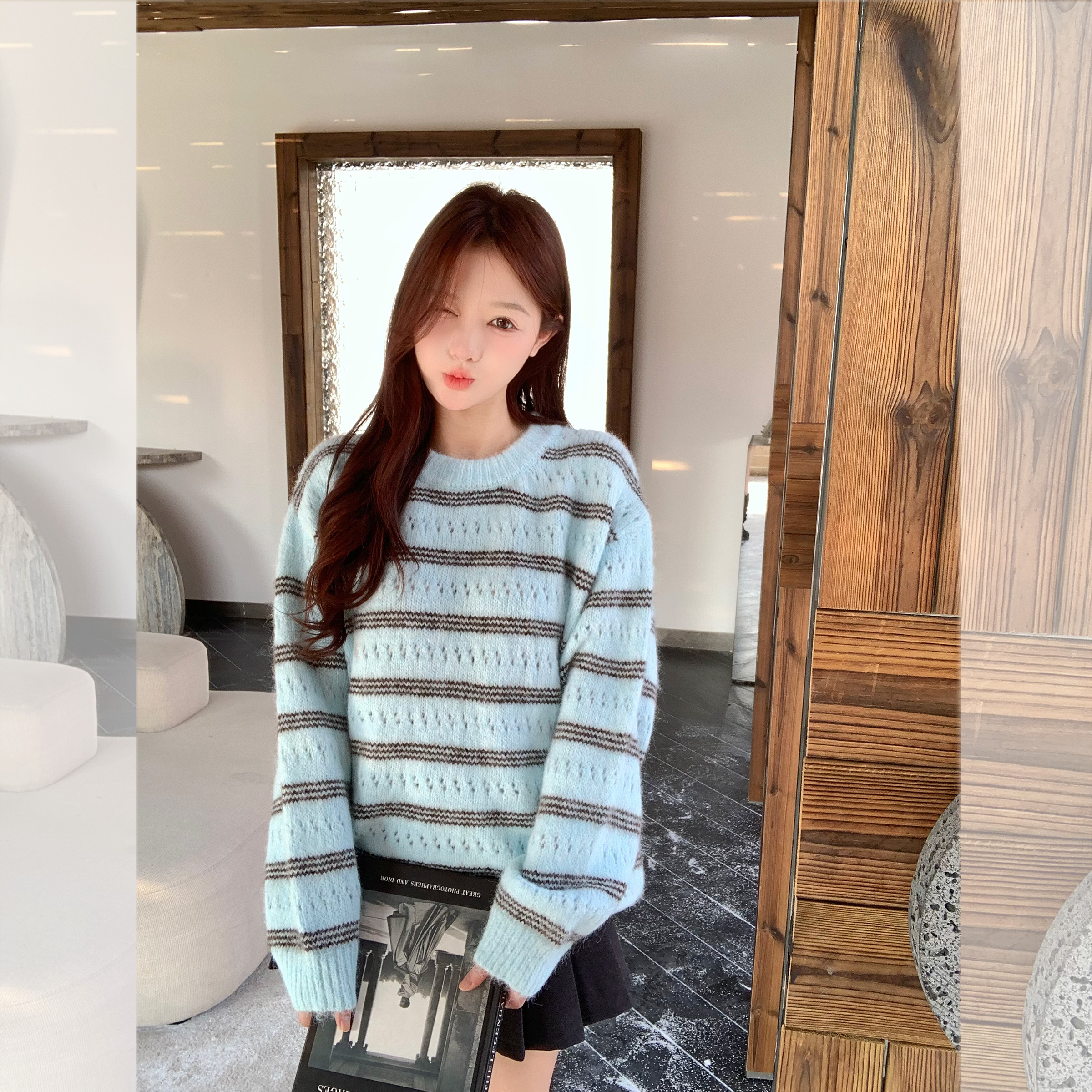 百搭长袖针织衫羊毛条纹镂空穿搭