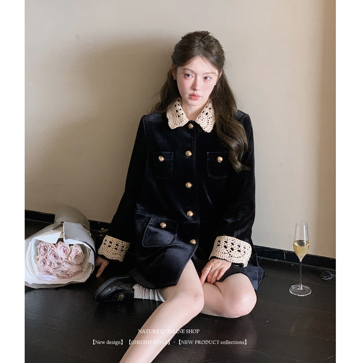 杨小卷 MIU系法式复古翻领黑色丝绒外套女秋冬中长款风衣工装麂皮图片