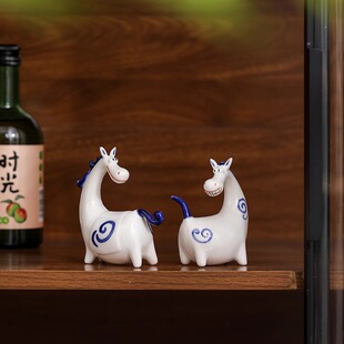 【一只彪悍的马】创意陶瓷小马摆件家居可爱动物萌宠桌面装饰摆件