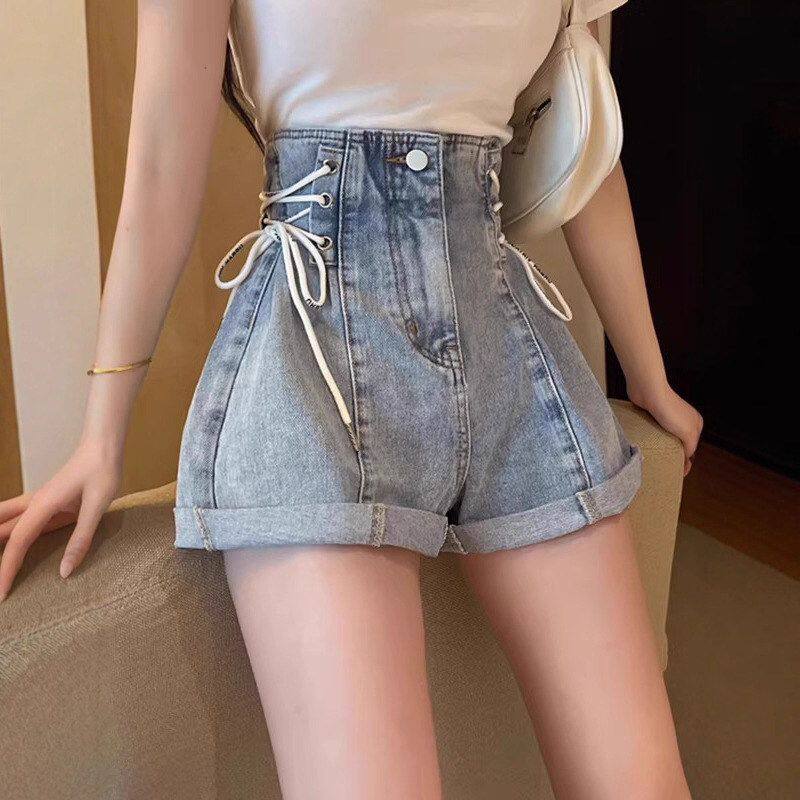 时髦绑带设计卷边牛仔短裤女夏季2025年新款高腰显瘦a字阔腿热裤