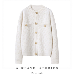 女纯羊绒衫 好看 毛衣外套 羊绒开衫 显瘦圆领金扣短款 真 好精致